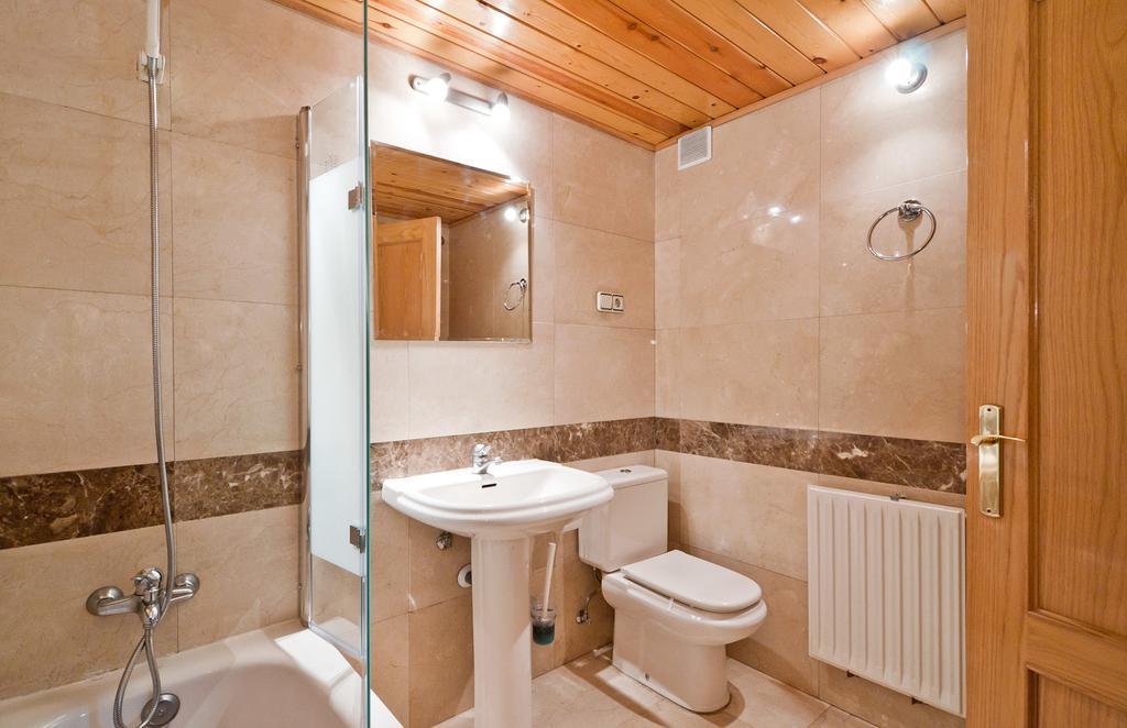 Apartment Latina VII มาดริด ภายนอก รูปภาพ